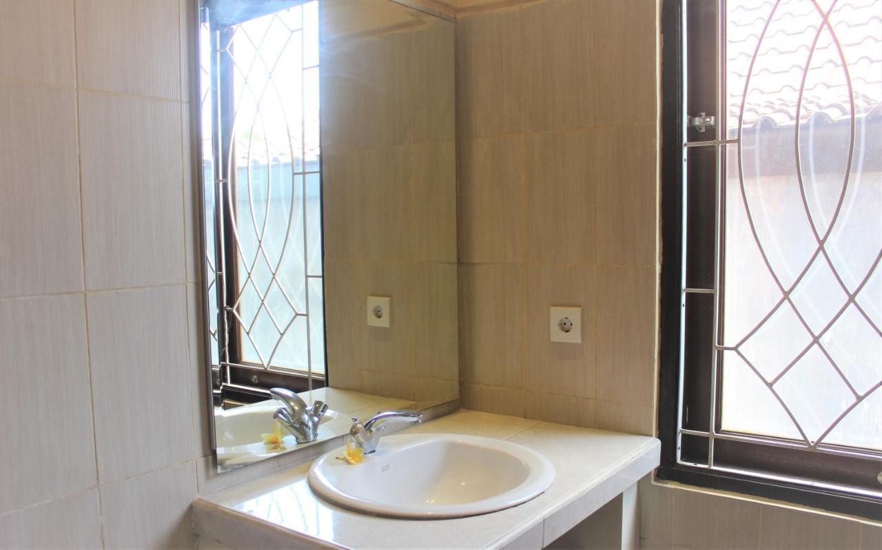 Silvy Guesthouse Canggu Eksteriør bilde